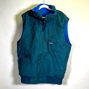 Vintage patagonia fleece vest, size medium, excellent condition!